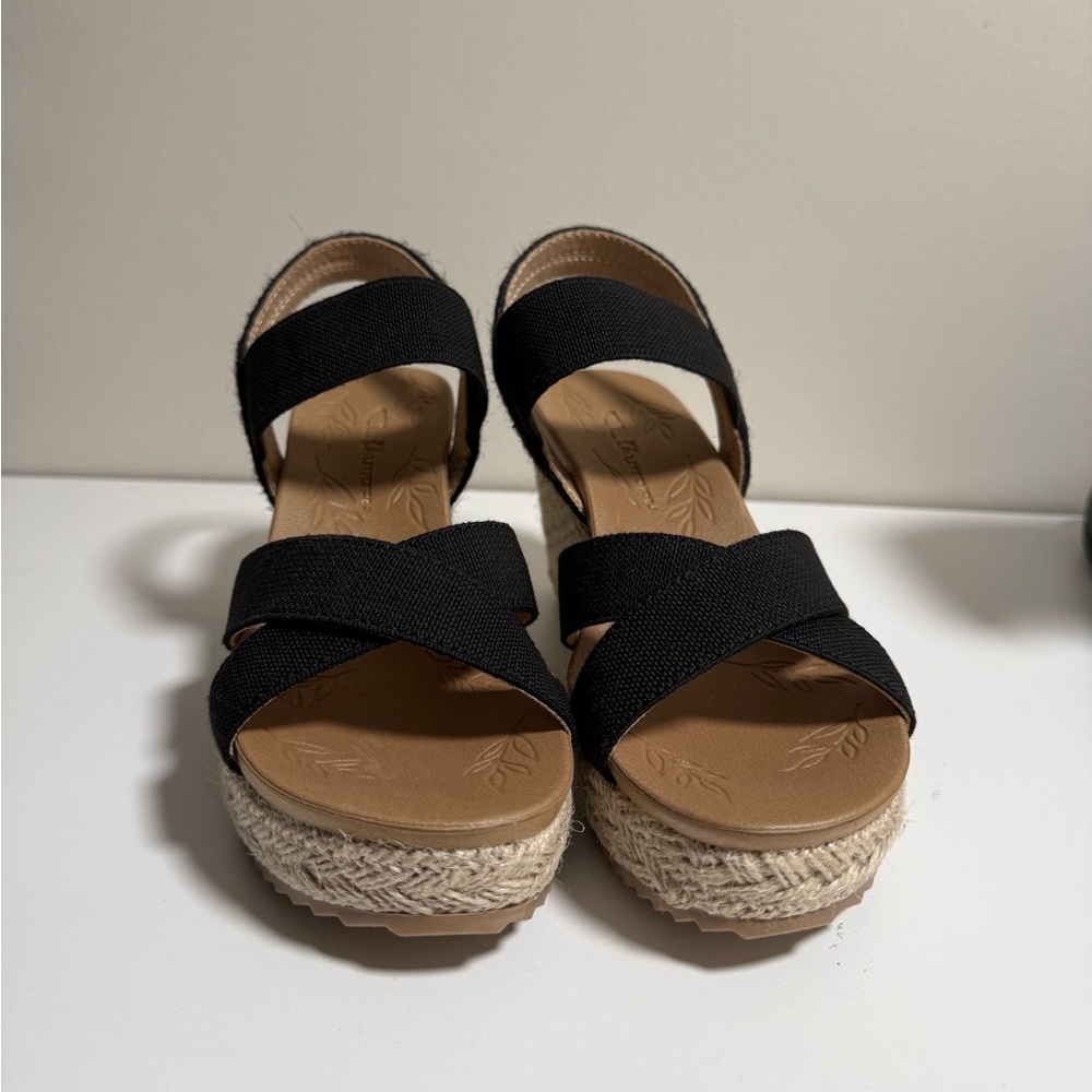 Black CL By Laundry Wedge Sandals
